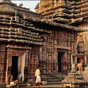 Lingaraj Temple (3)